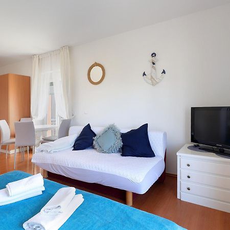 Appartement Moro Vrbnik Extérieur photo
